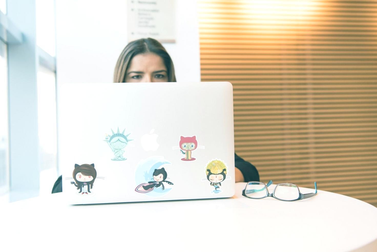 Diagnostic tools and testing environment for mobile app troubleshooting